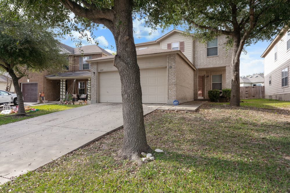 2527 Butterfly Bay, San Antonio TX 78245 property image