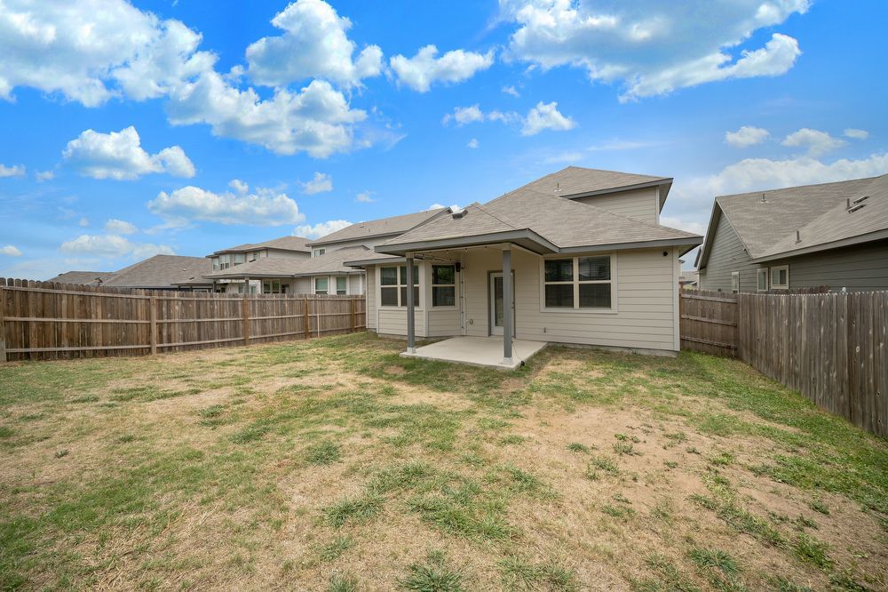 11663 Bakersfield Pass, San Antonio TX 78245 property image